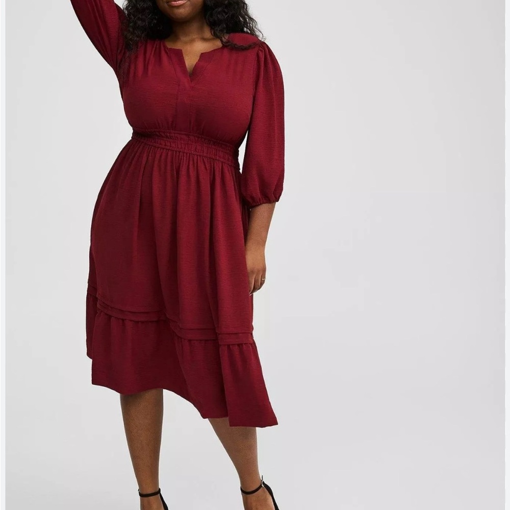 Torrid midi tiered dress in burgundy